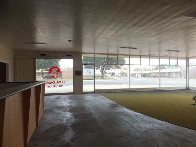 5 Woods Street, Donald VIC 3480