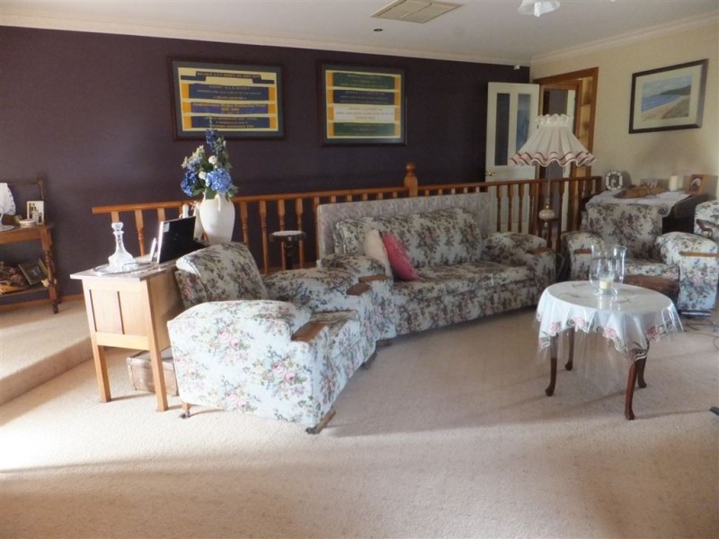 13 Athol Court, Donald VIC 3480