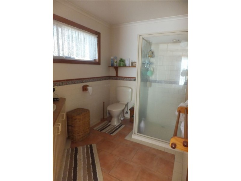 13 Athol Court, Donald VIC 3480