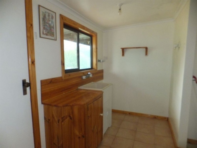 17 Meyer St, Donald VIC 3480