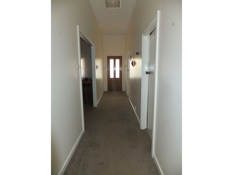 17 Meyer St, Donald VIC 3480