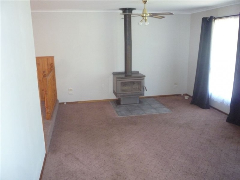 5-7 Sedgman Court, Donald VIC 3480