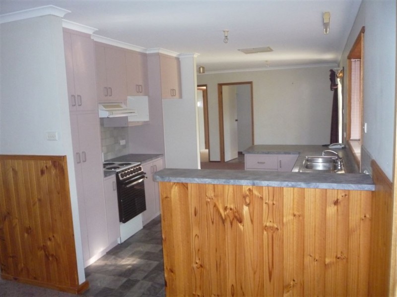 5-7 Sedgman Court, Donald VIC 3480