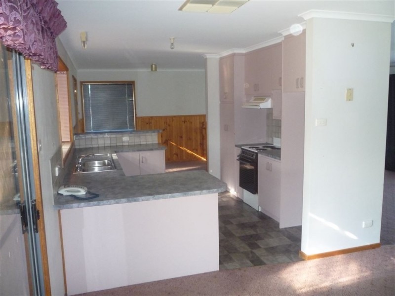 5-7 Sedgman Court, Donald VIC 3480