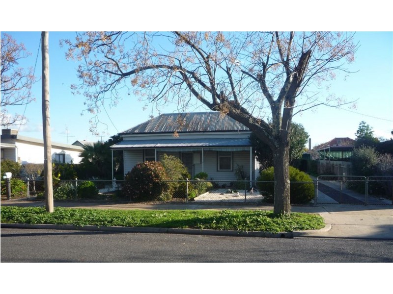 24 Walker Street, Donald VIC 3480