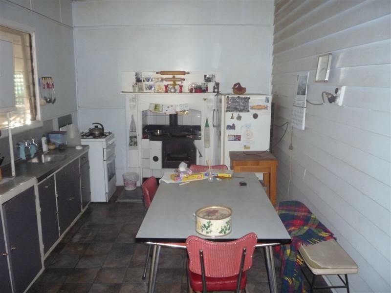 24 Walker Street, Donald VIC 3480