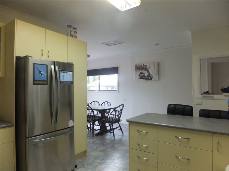 64 – 64A Woods Street, Donald VIC 3480