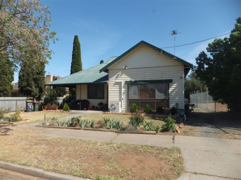 23 Napier Street, Donald VIC 3480