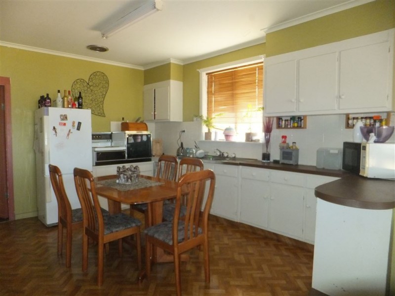 23 Napier Street, Donald VIC 3480