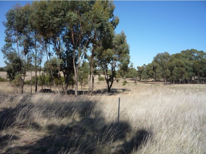 60 ADAMS ROAD, Slaty Creek VIC 3478