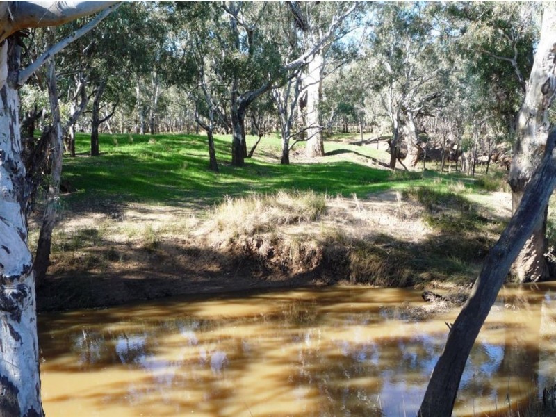 “CARRS” Charlton-St.Arnaud Road, Charlton VIC 3525