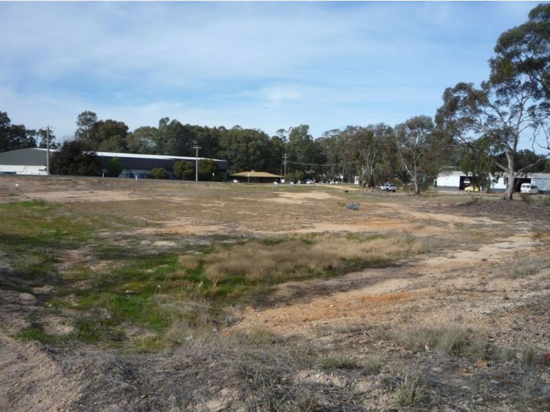 18 Melbourne Road, St Arnaud VIC 3478