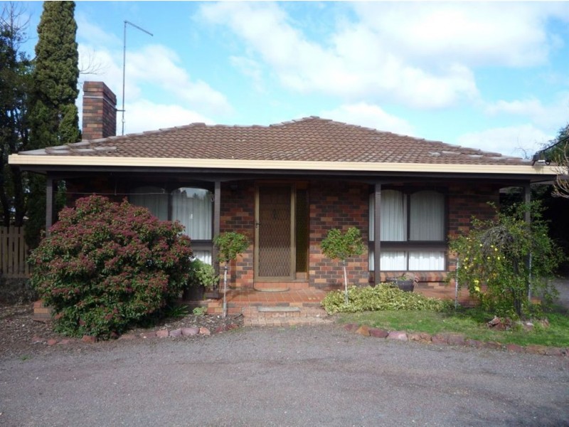 17 Powell Street, St Arnaud VIC 3478