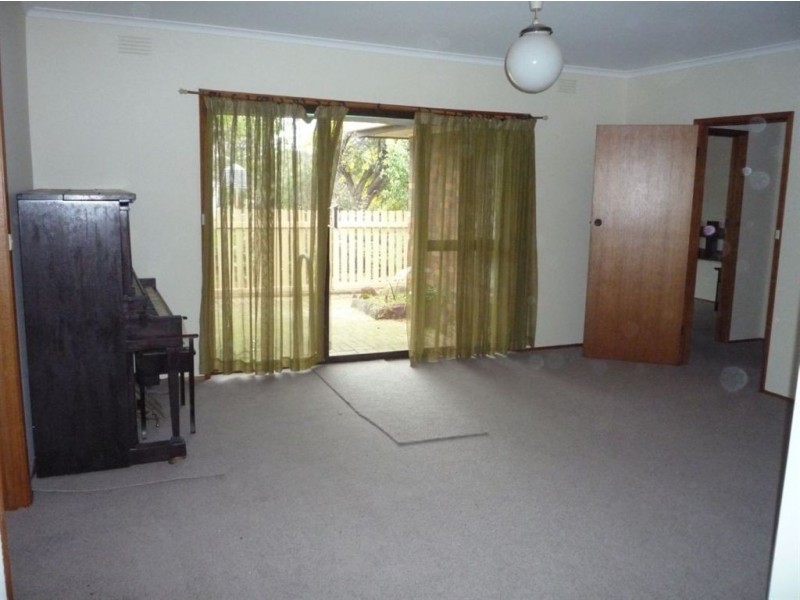 17 Powell Street, St Arnaud VIC 3478