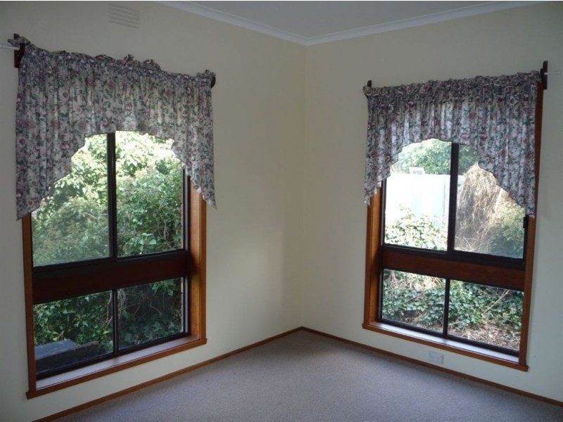 17 Powell Street, St Arnaud VIC 3478