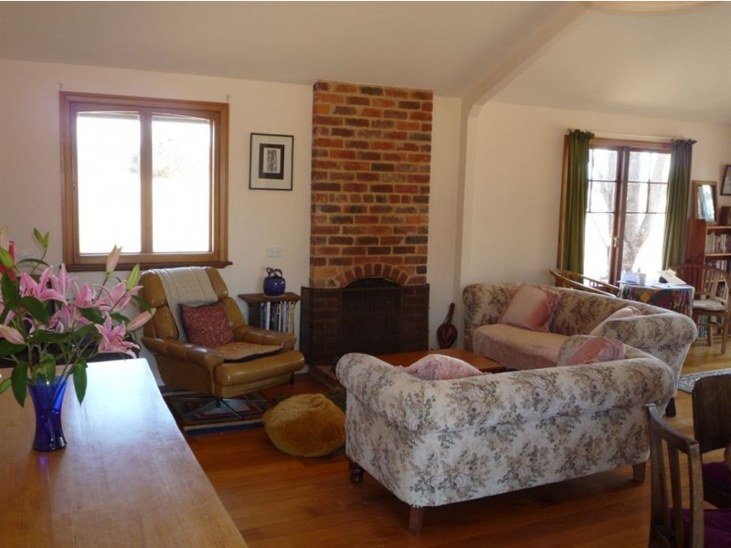 - Road, Burkes Flat VIC 3475