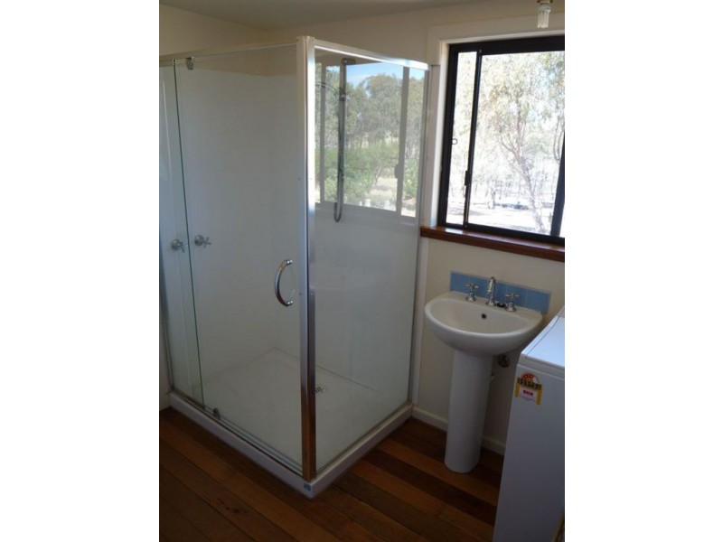 - Road, Burkes Flat VIC 3475