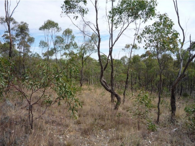 - Crown Allotment 82 St Arnaud Wycheproof Road, St Arnaud VIC 3478