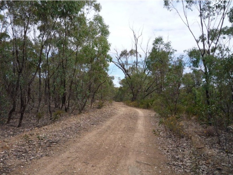 - Crown Allotment 82 St Arnaud Wycheproof Road, St Arnaud VIC 3478