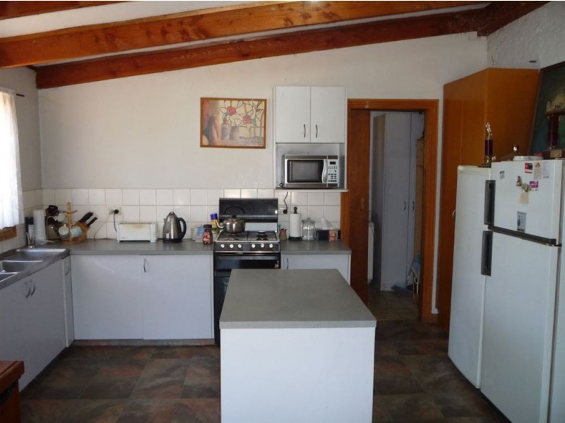 8571 Wimmera Highway, St Arnaud East VIC 3478