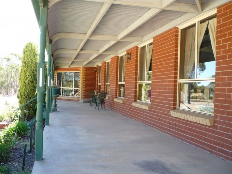 140 Lock Road, St Arnaud VIC 3478