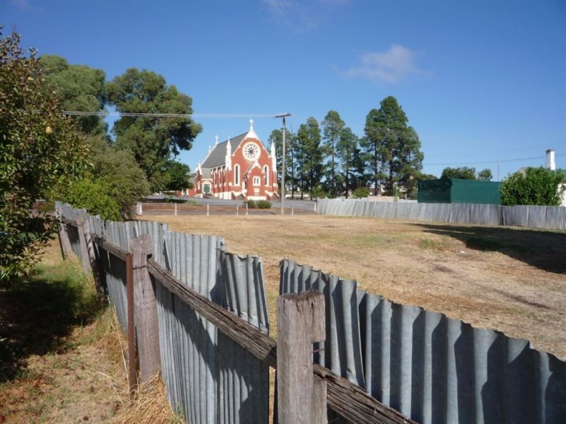 40 Queens Avenue, St Arnaud VIC 3478