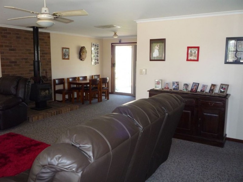 13 Victoria Street, St Arnaud VIC 3478