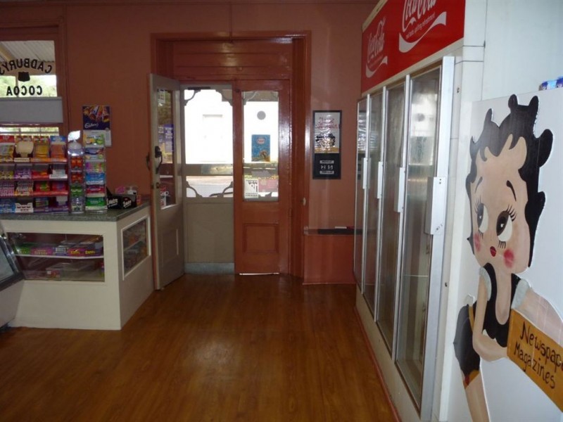 16 Kings Avenue, St Arnaud VIC 3478