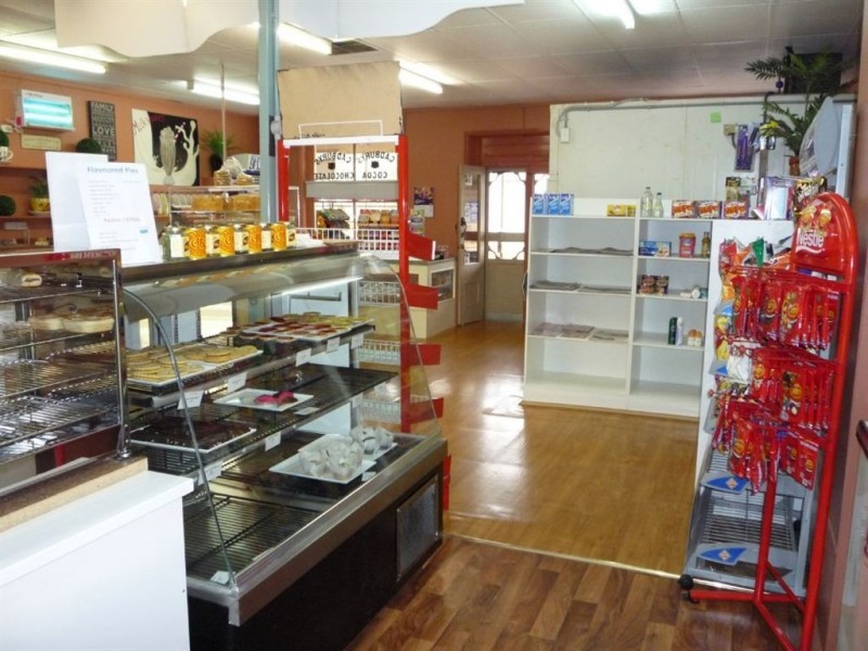 16 Kings Avenue, St Arnaud VIC 3478