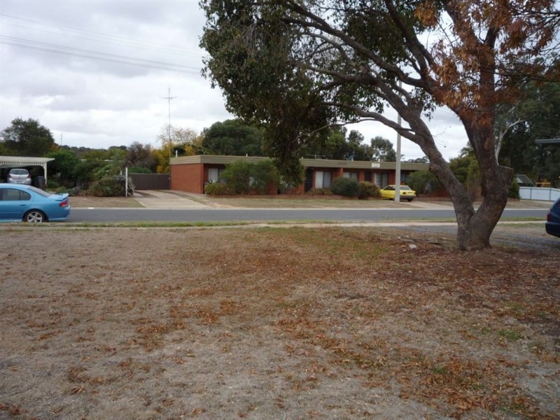 9 Preece Street, St Arnaud VIC 3478