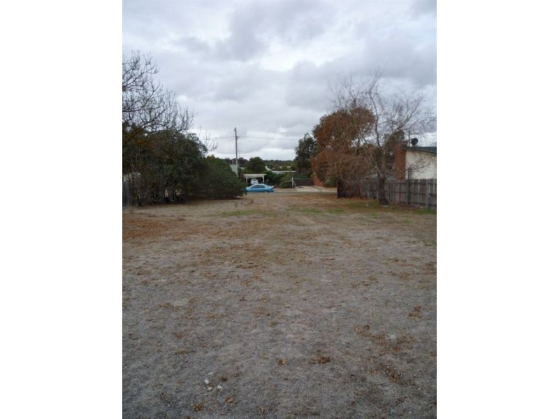 9 Preece Street, St Arnaud VIC 3478