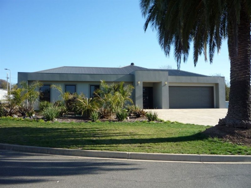 7 Ebery Court, St Arnaud VIC 3478