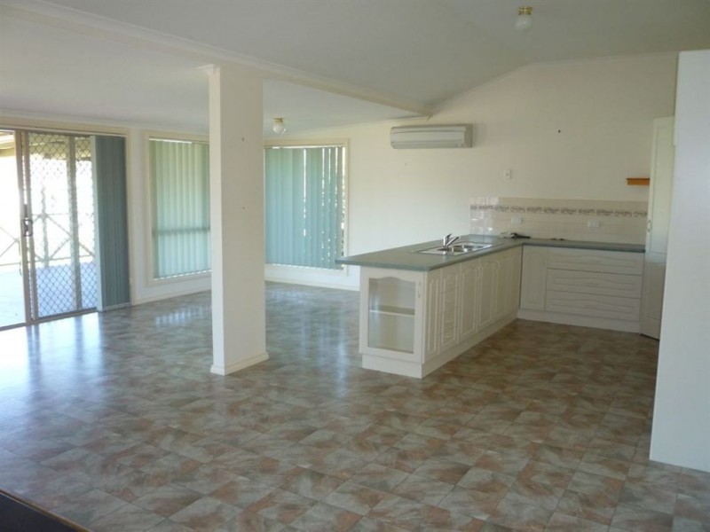 24 Sloane Road, St Arnaud VIC 3478