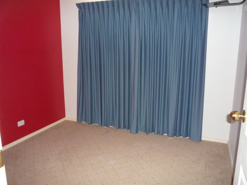 24 Sloane Road, St Arnaud VIC 3478