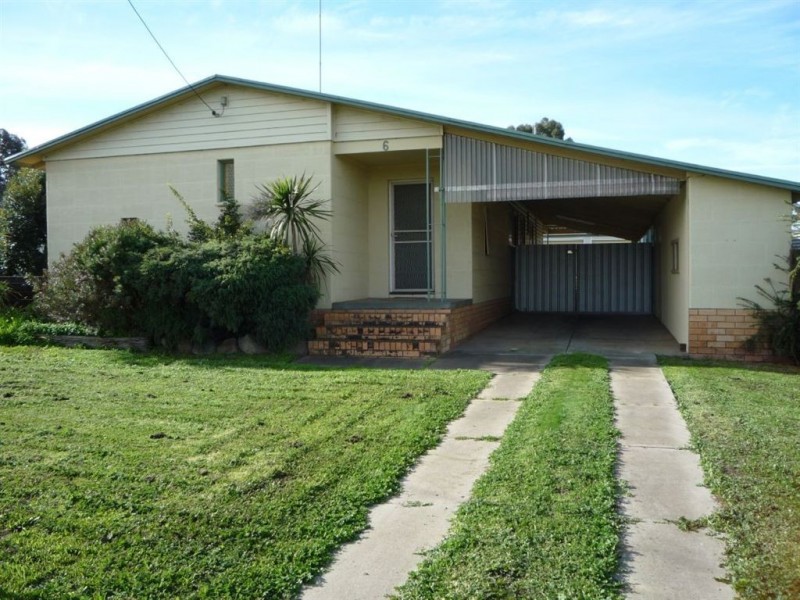 6 Dundas Street, St Arnaud VIC 3478