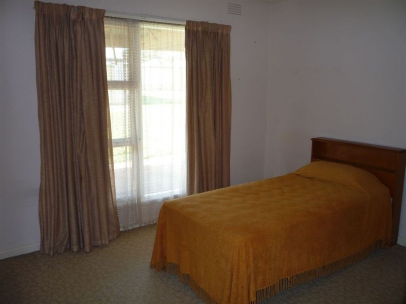 6 Dundas Street, St Arnaud VIC 3478