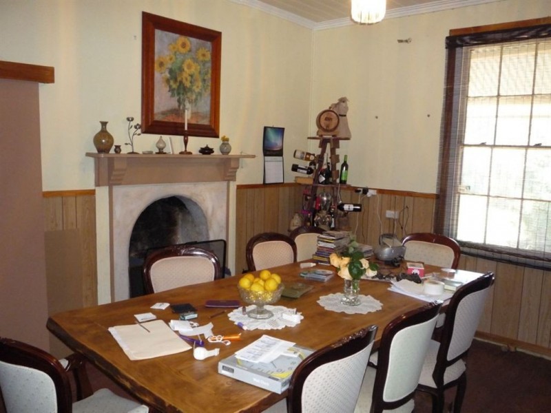 3 0utram street, St Arnaud VIC 3478