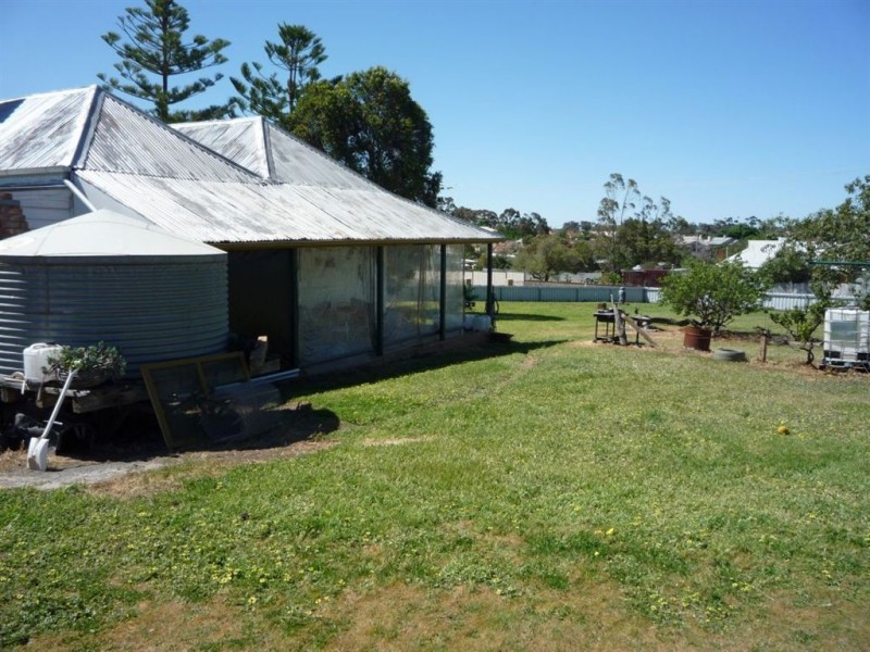 3 0utram street, St Arnaud VIC 3478