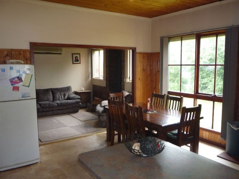38 Dundas Street, St Arnaud VIC 3478