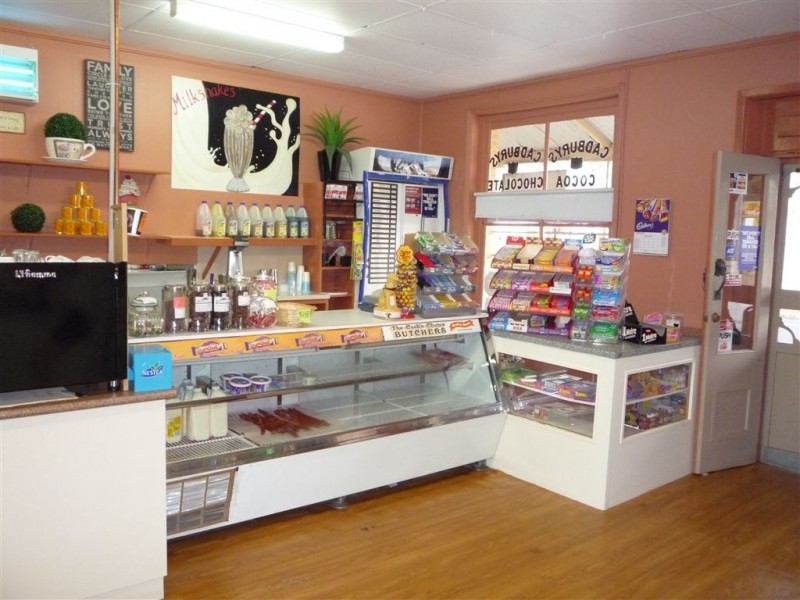 16 Kings Avenue, St Arnaud VIC 3478