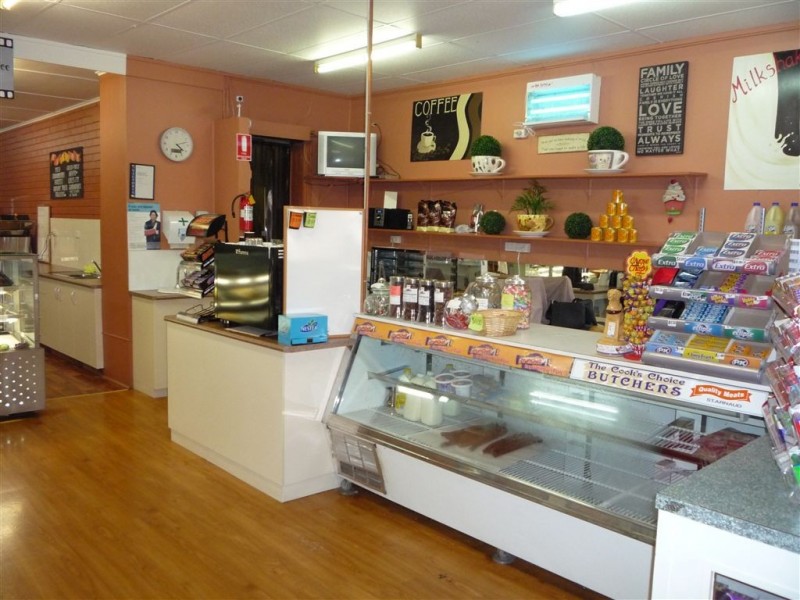 16 Kings Avenue, St Arnaud VIC 3478