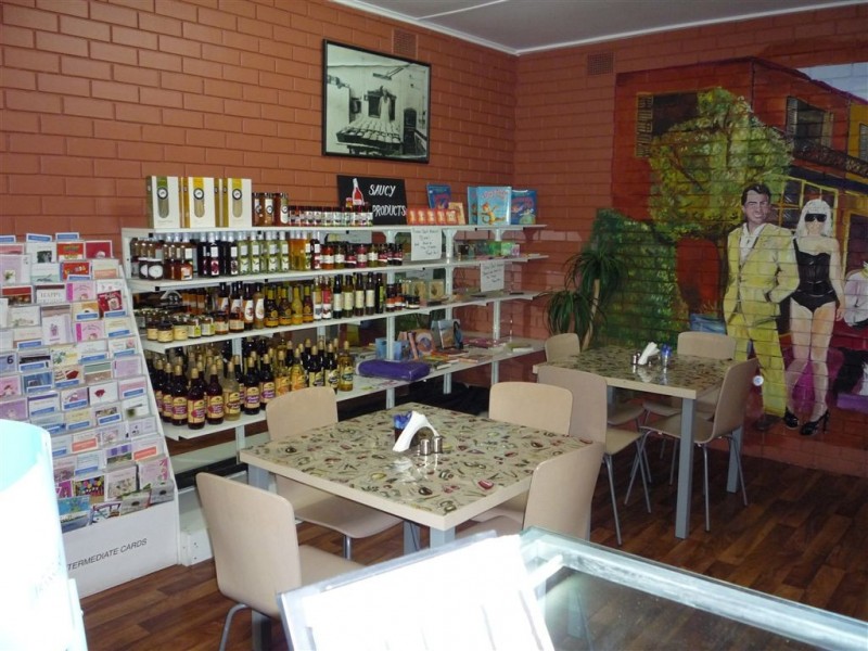 16 Kings Avenue, St Arnaud VIC 3478