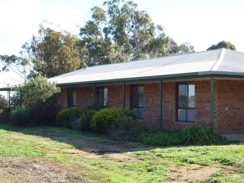 767 Stockham Bridge Road, Kooreh VIC 3478