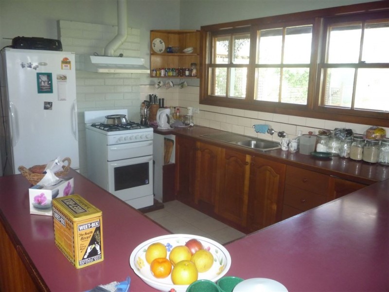 33 Dunlop Road, St Arnaud VIC 3478