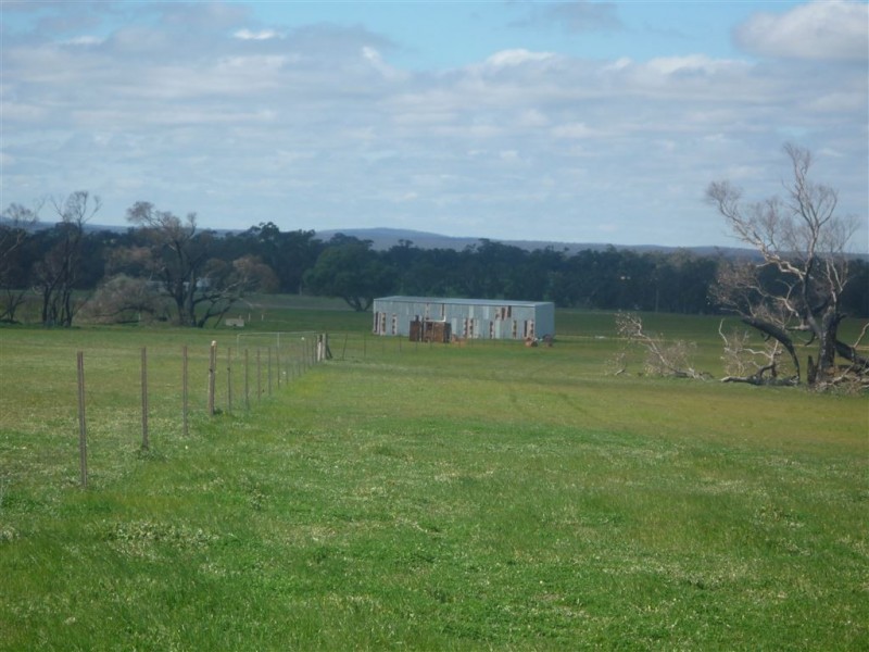 1293 DUNOLLY ROAD, Emu VIC 3475