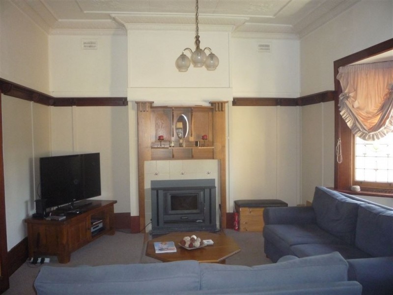 12 Armstrong Street, Charlton VIC 3525