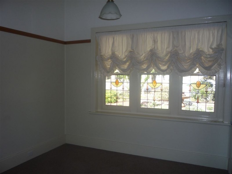 12 Armstrong Street, Charlton VIC 3525