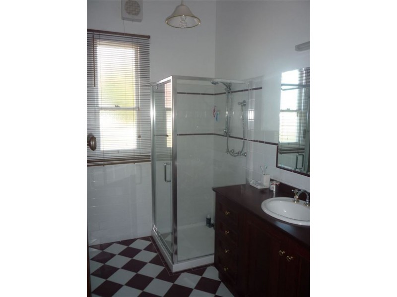 12 Armstrong Street, Charlton VIC 3525