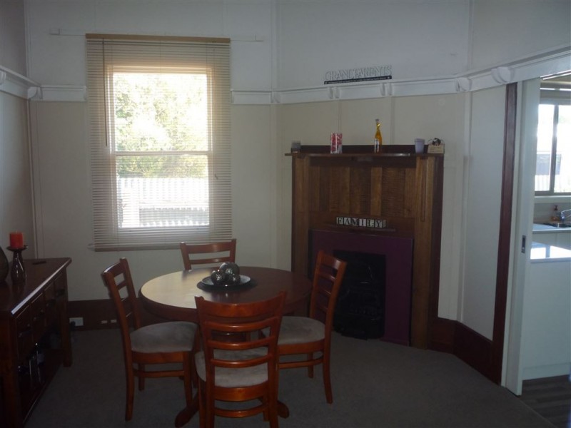 12 Armstrong Street, Charlton VIC 3525