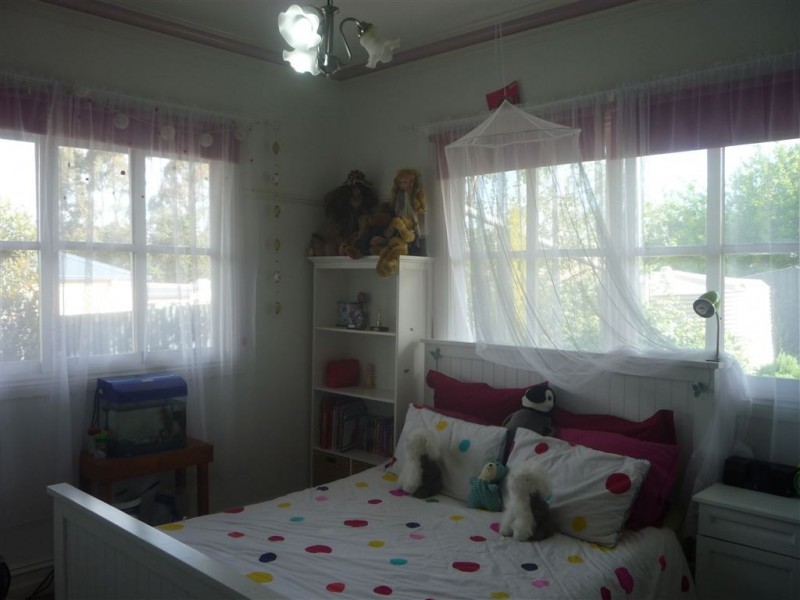 5 Watsons Lake Road, St Arnaud VIC 3478